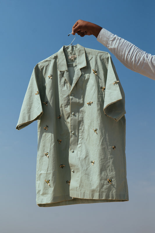 BUZZ BLOOM SHIRT