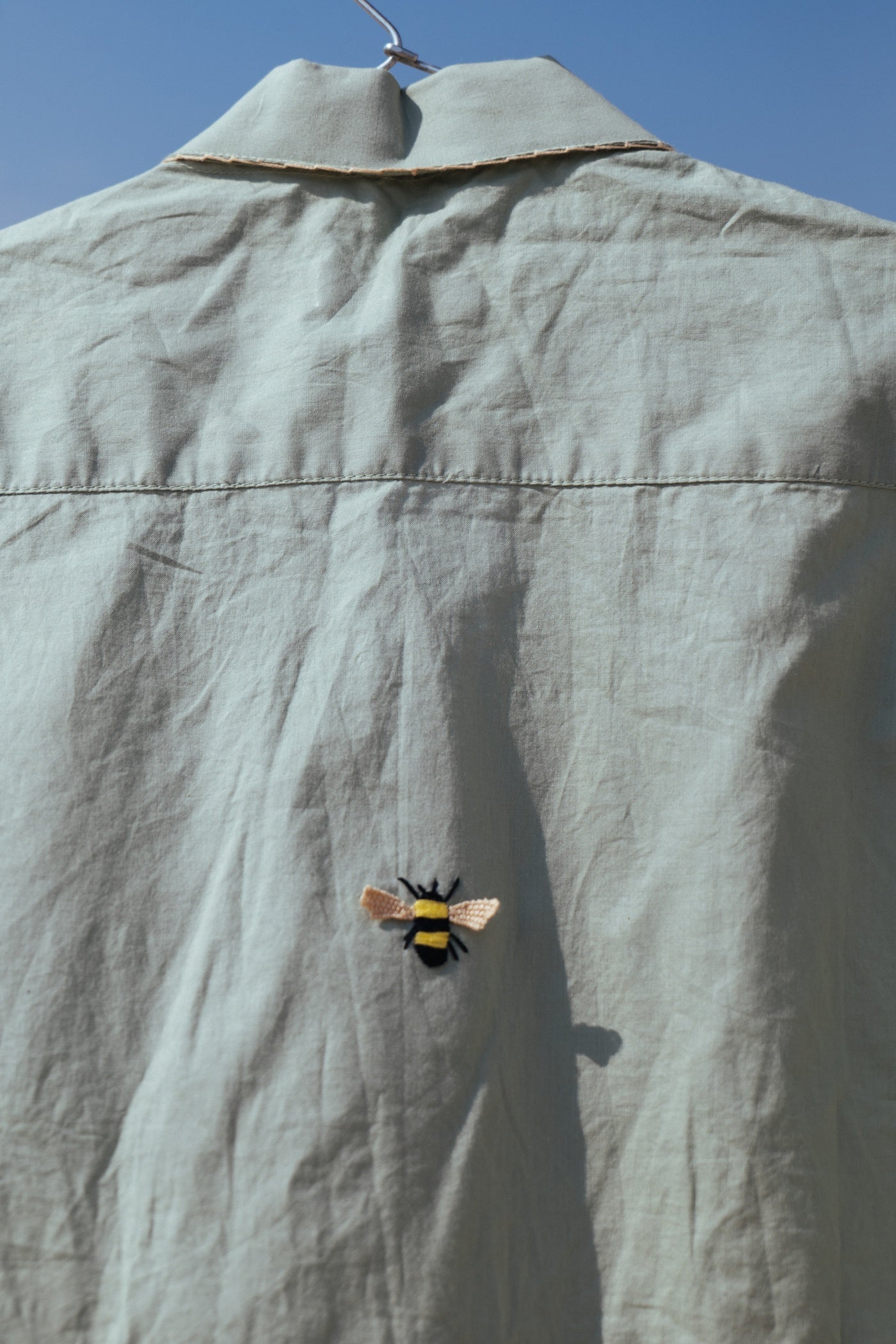 BUZZ BLOOM SHIRT
